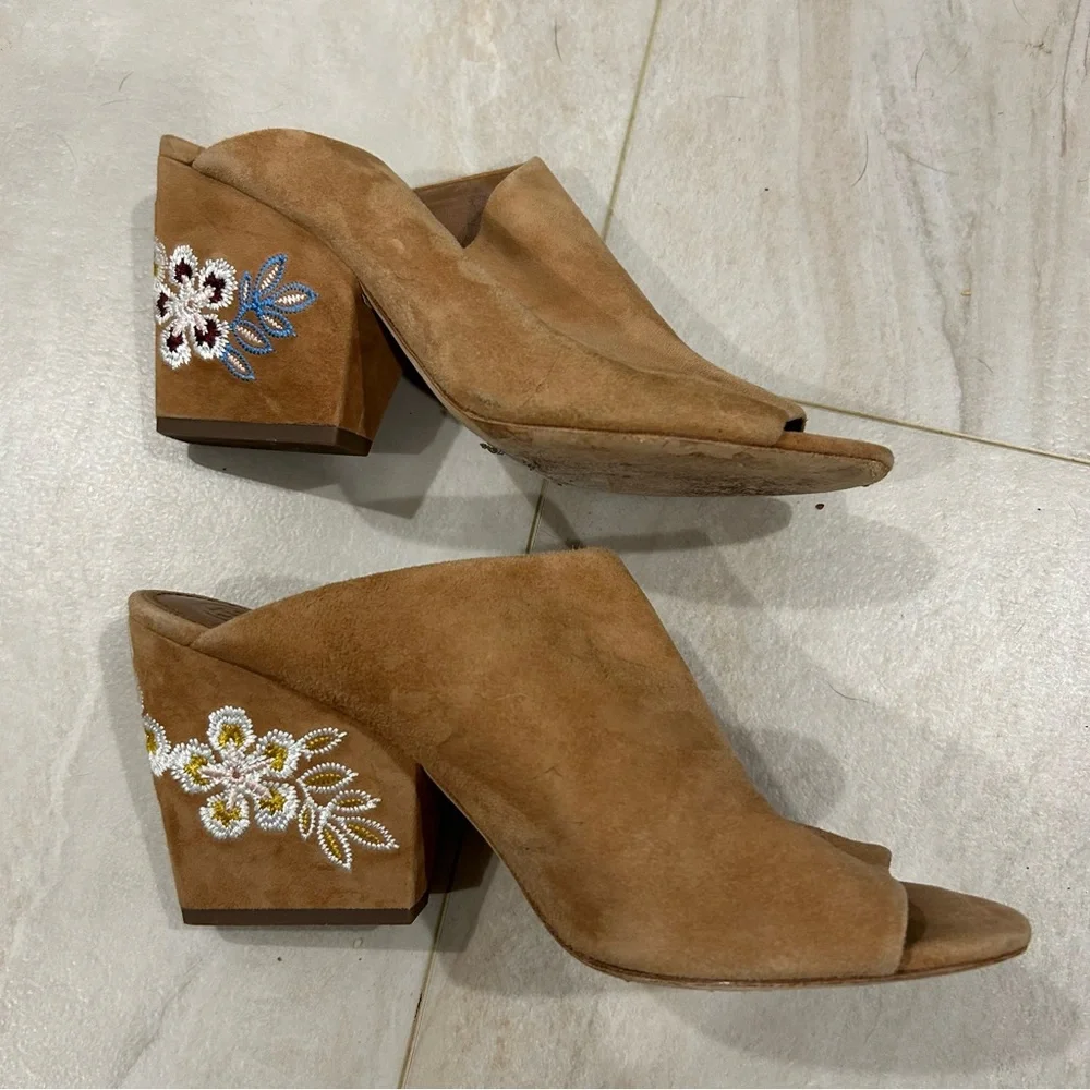 Tory Burch step into