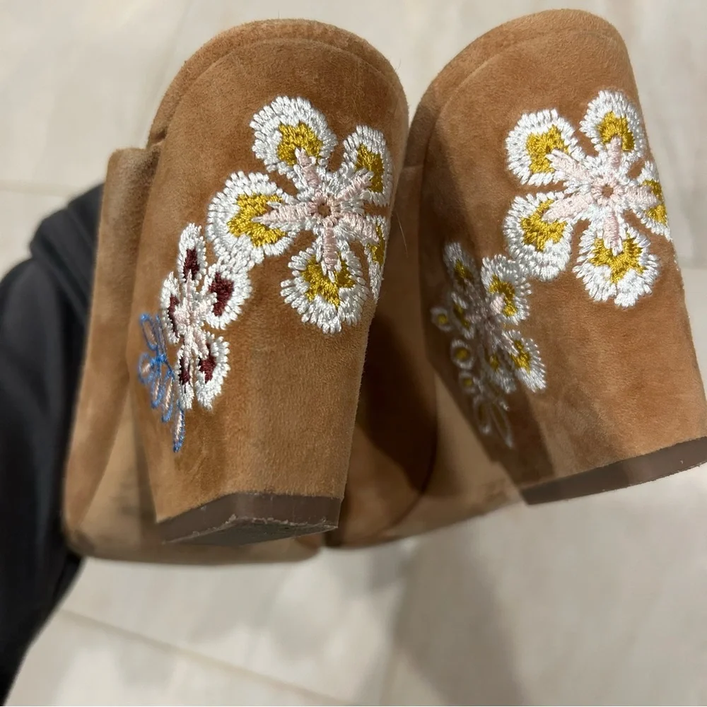 Tory Burch step into