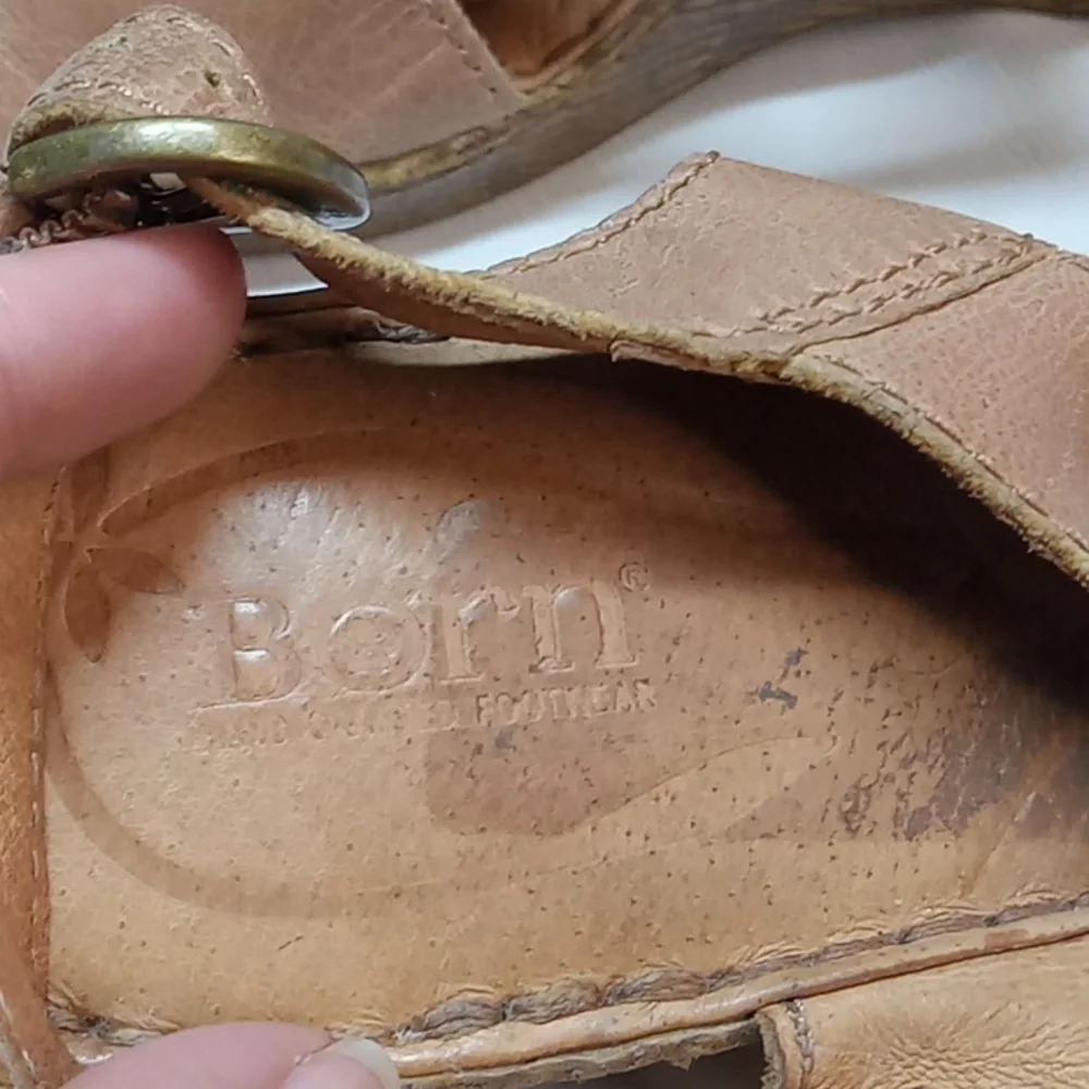 Born tan leather
