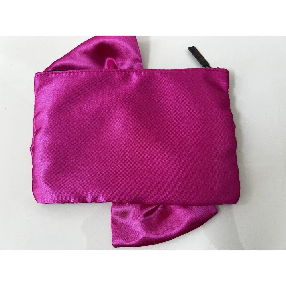 ipsy hot pink