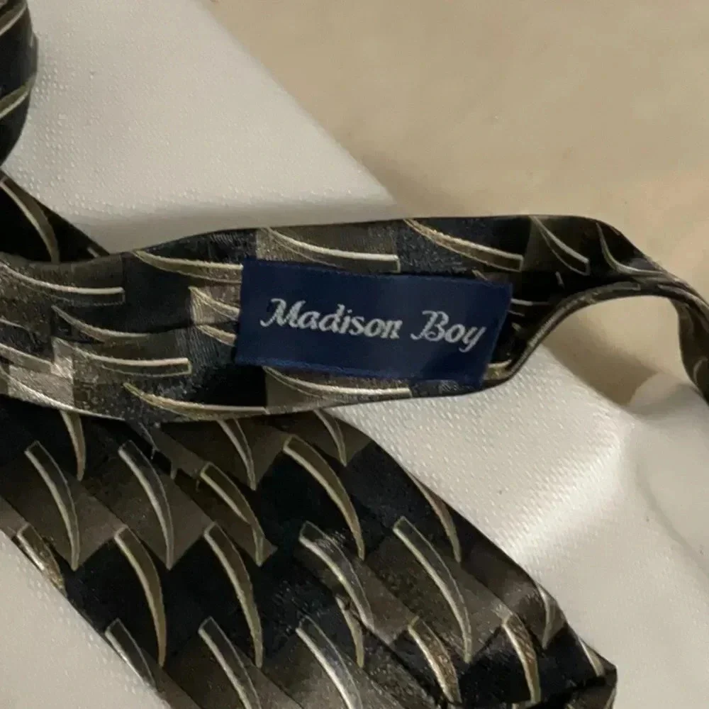 U.S. Polo Assn. ties one