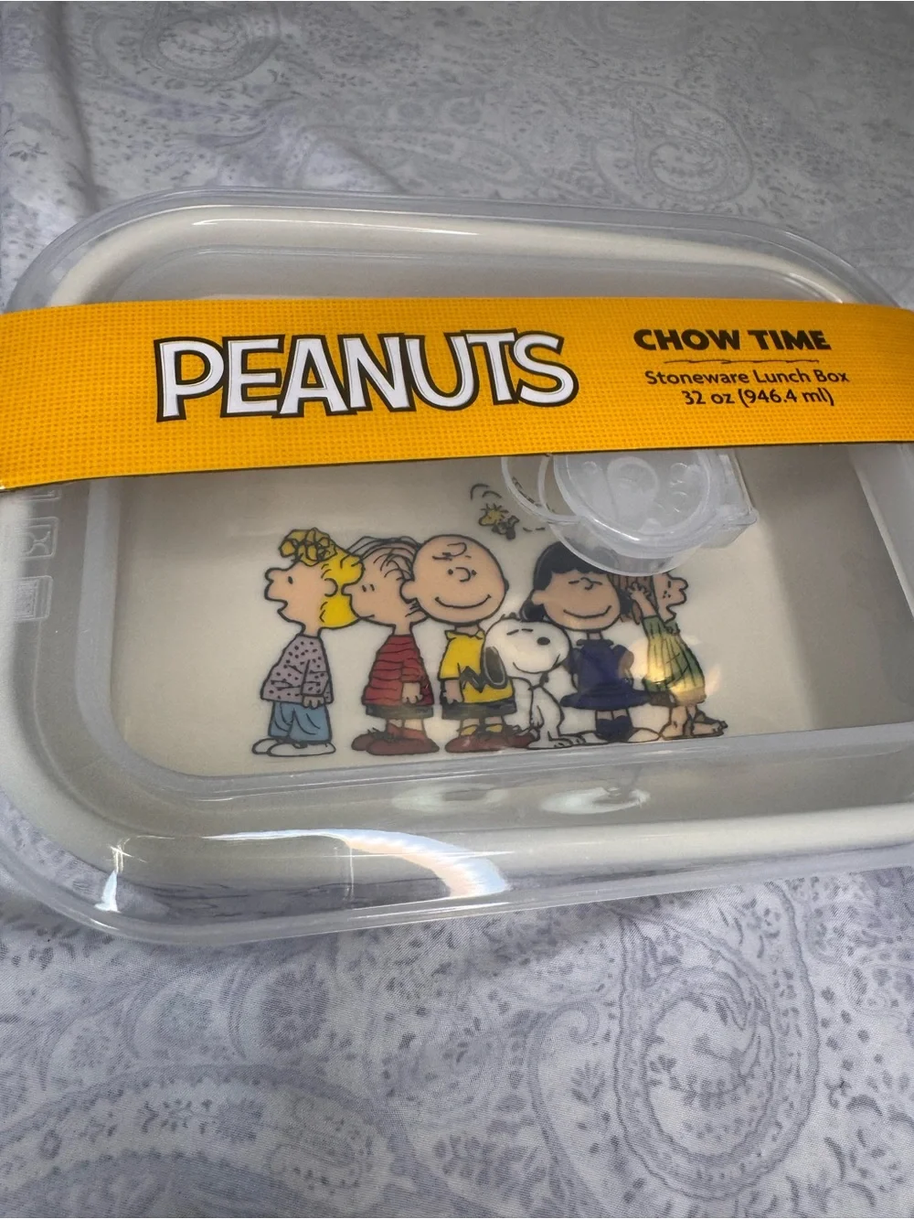 Peanuts this chow
