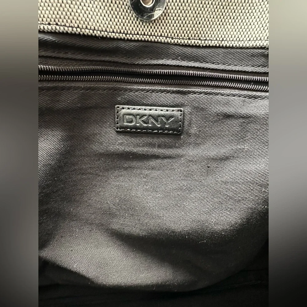 Dkny stylish cream
