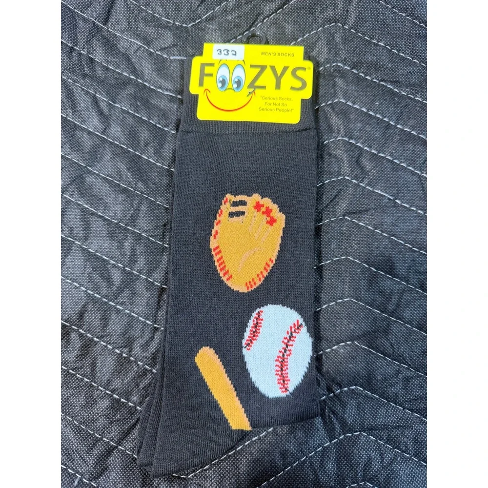 Foozys Baseball Socks Men Size 10-13 Black‎ NWT Novelty Crew Sport Mitt Bat Ball