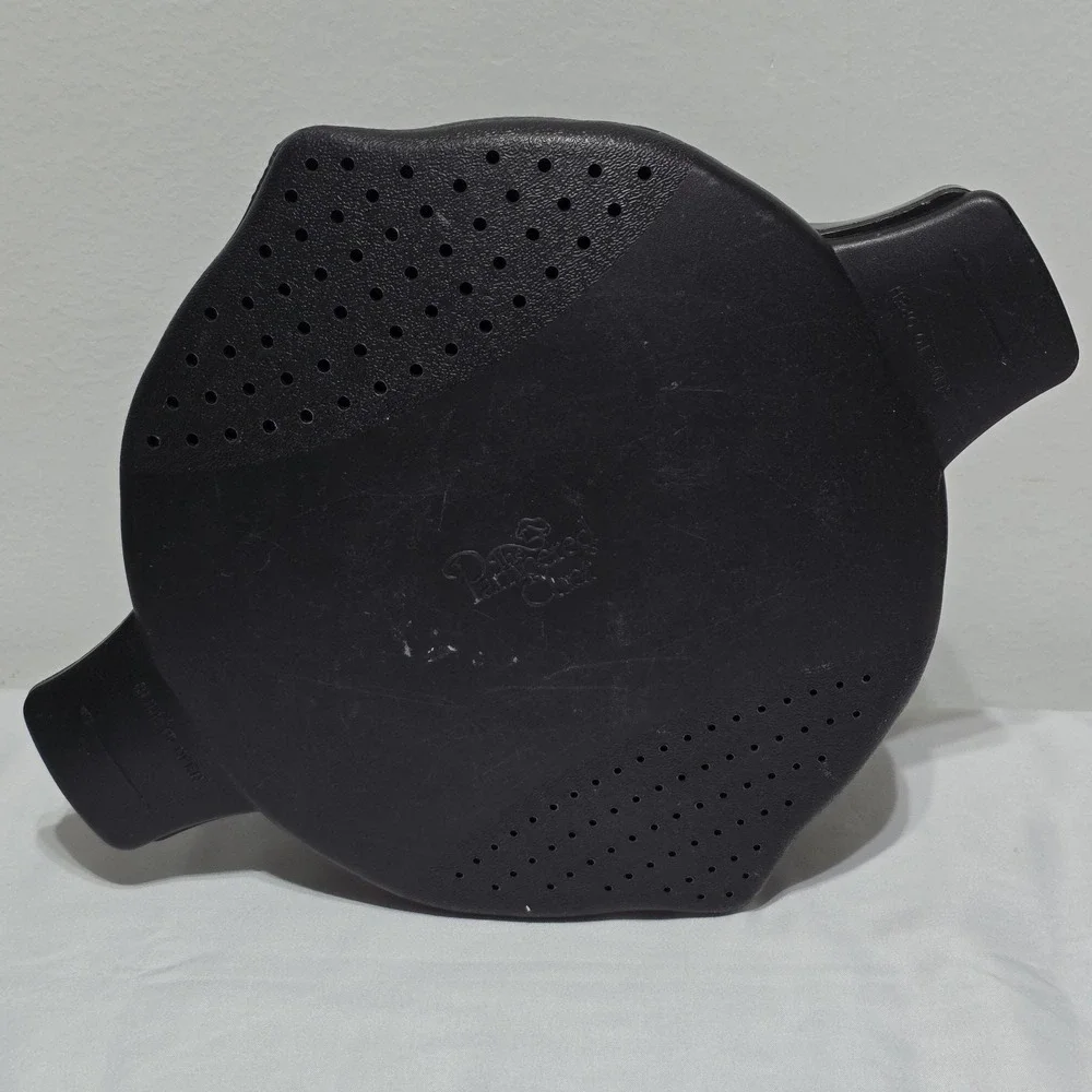 Pampered Chef Large 8 Cup 2 Qt Micro Cooker Microwave Steamer Strainer Lid Black