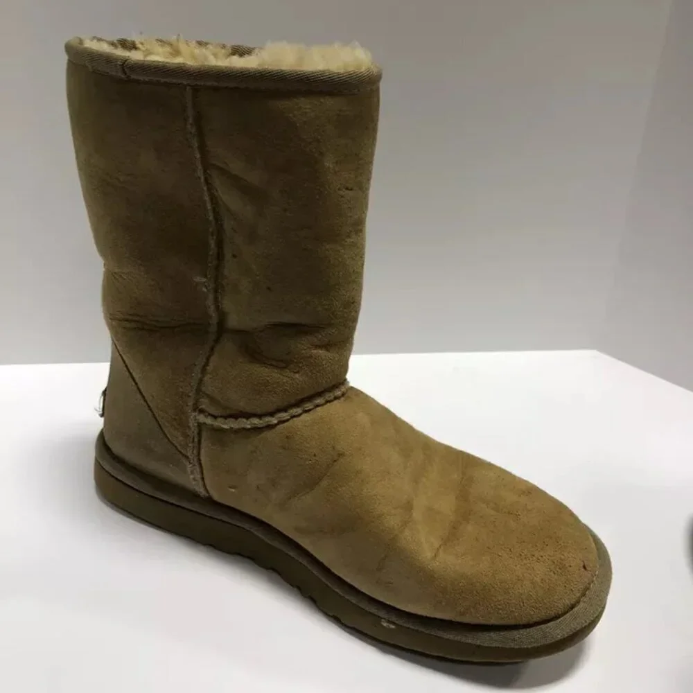 UGG women classic