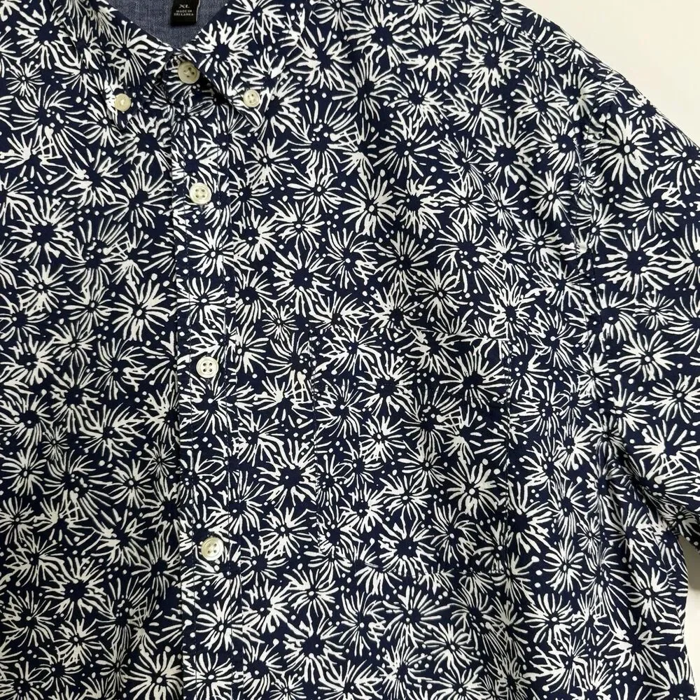 BANANA REPUBLIC Short Sleeve Button Down Shirt Mens XL Dark Blue White Starburst