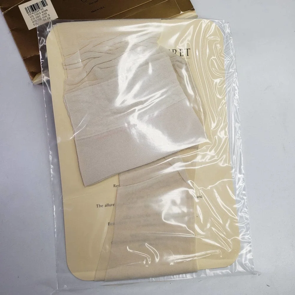 Victorias Secret ivory stockings