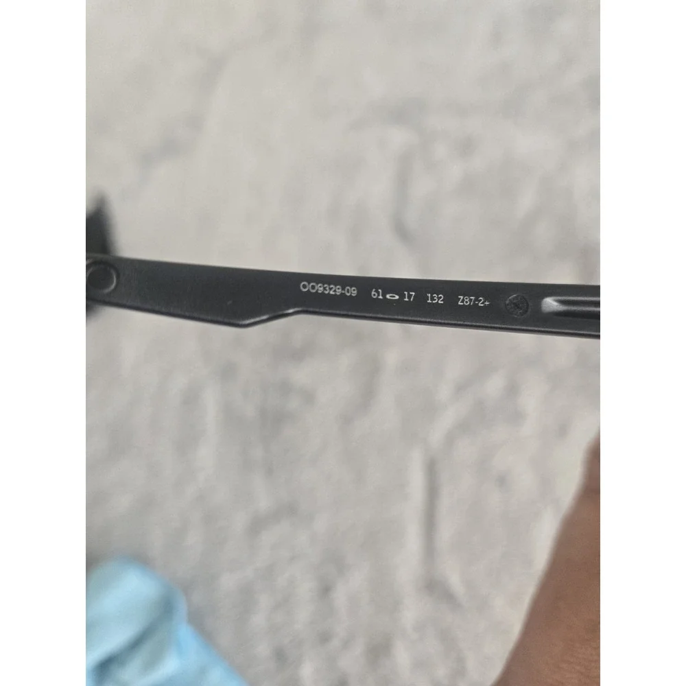 Oakley shocktube matte