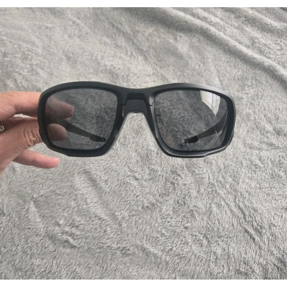 Oakley shocktube matte