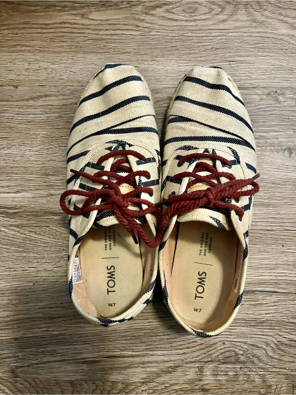 Toms casual lace