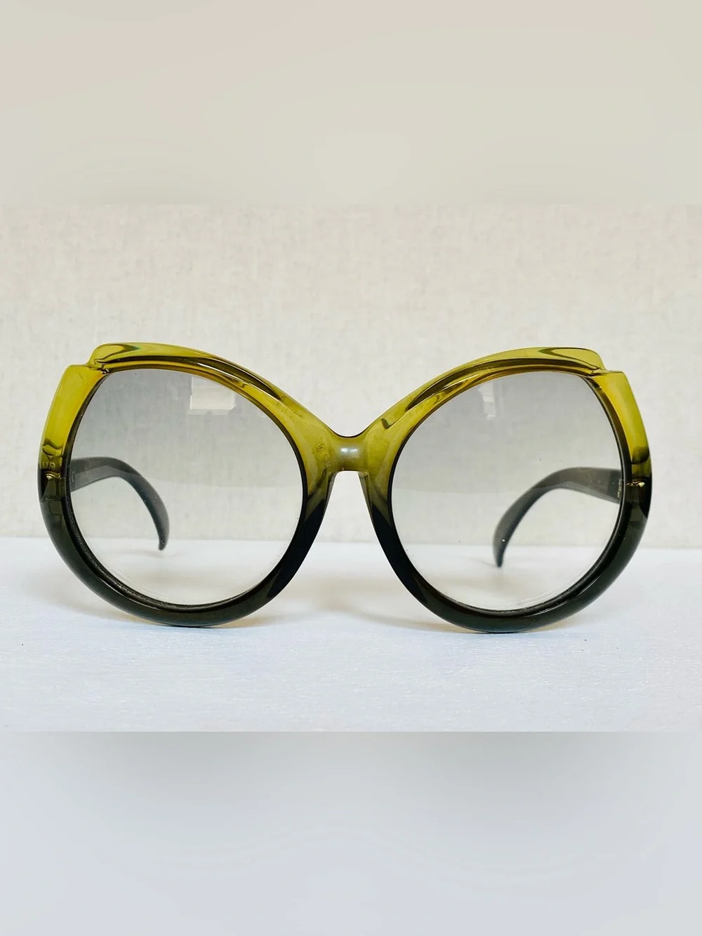 Dior product pair