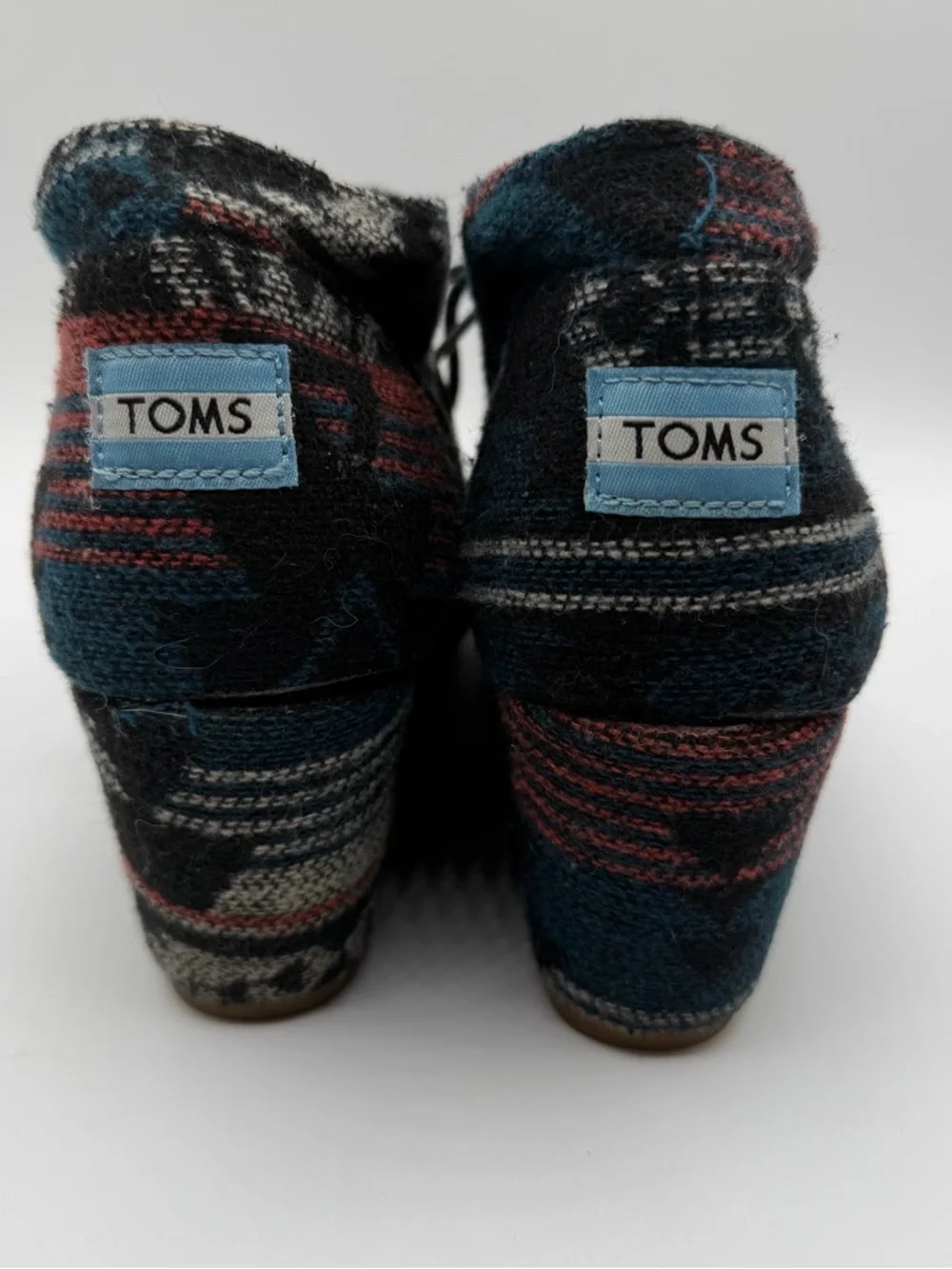 Toms women’s lace