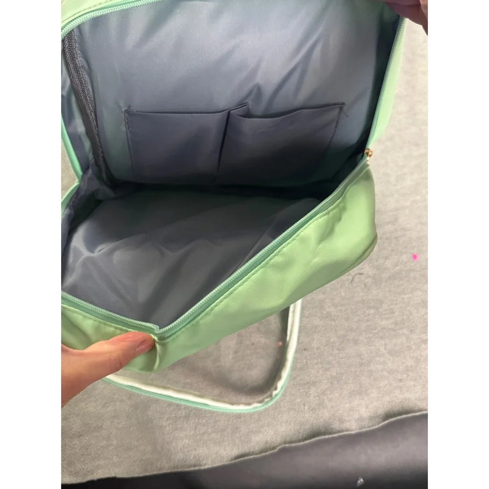 N/A mint green