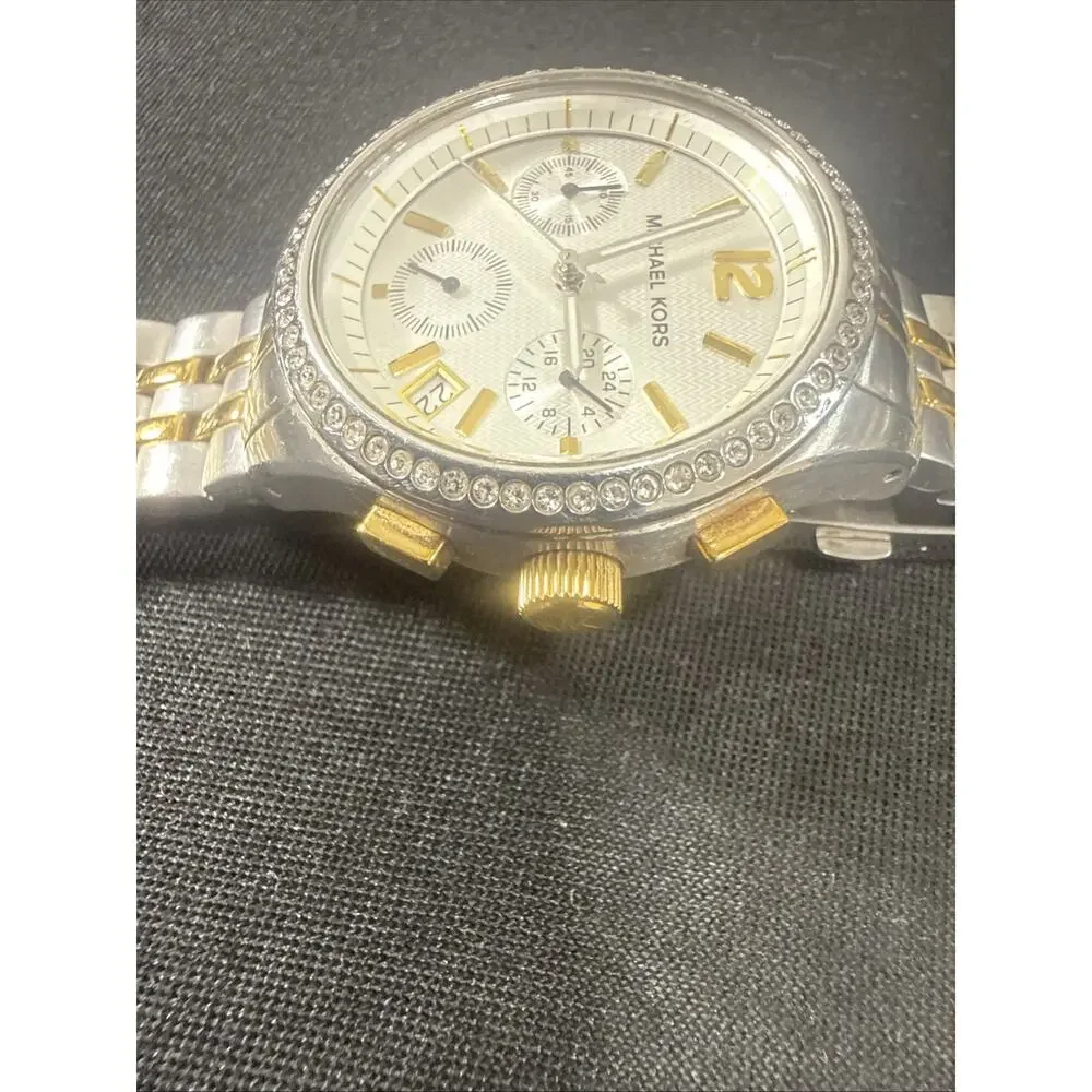 Michael Kors up auction