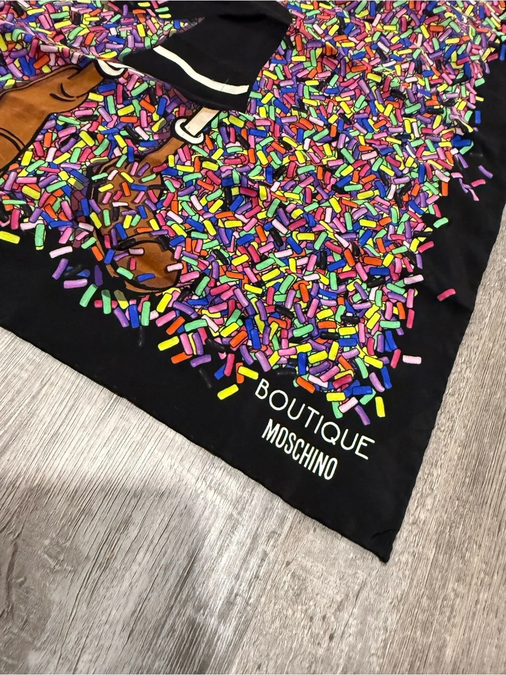Moschino bold silk