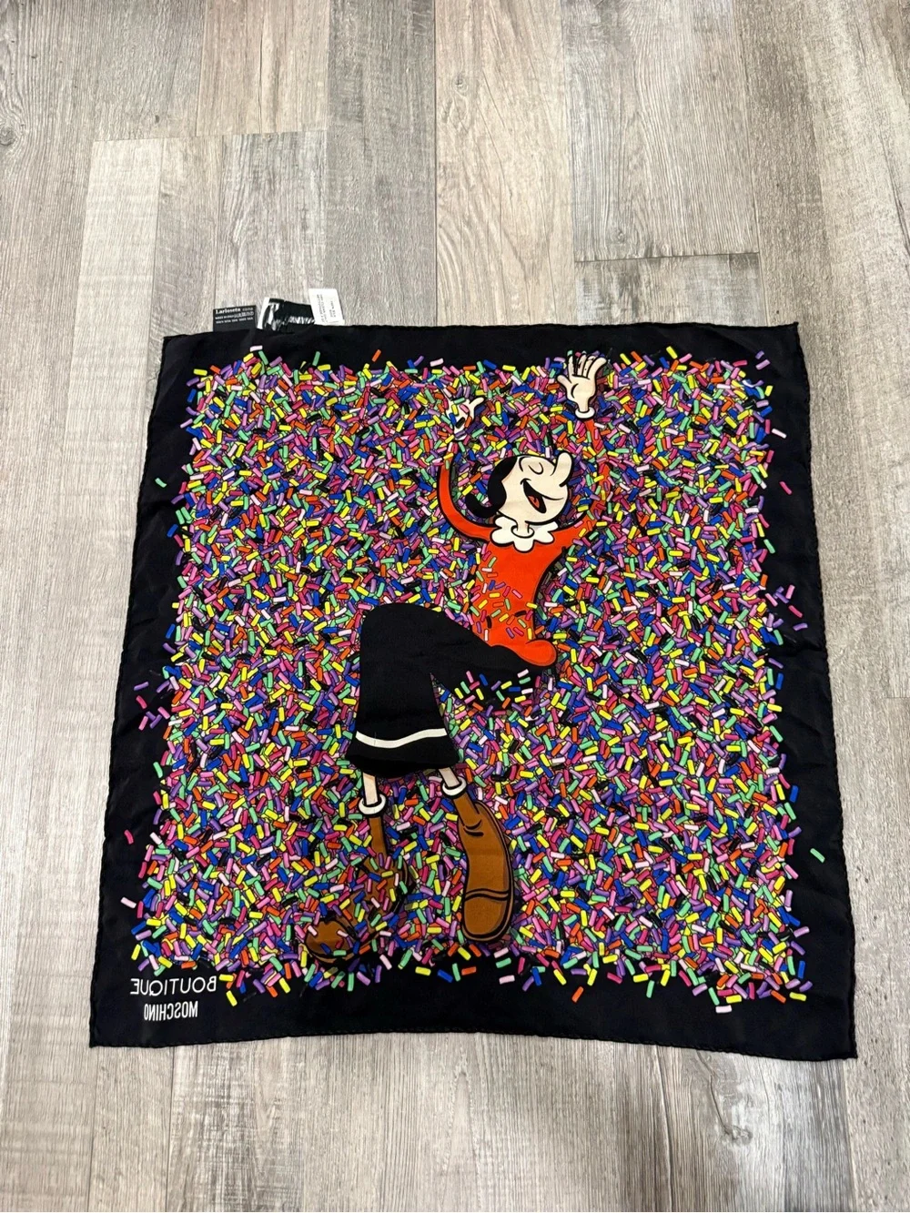 Moschino bold silk