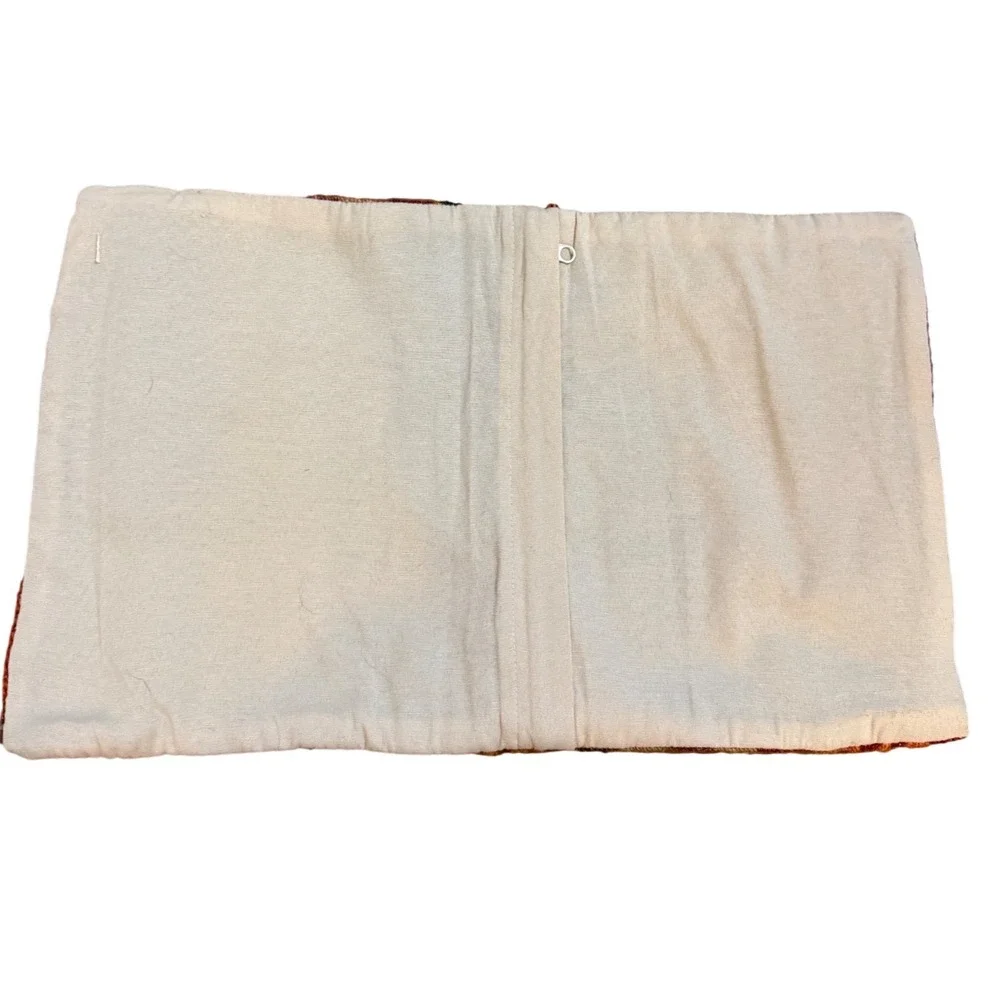 N/A wool rectangular are