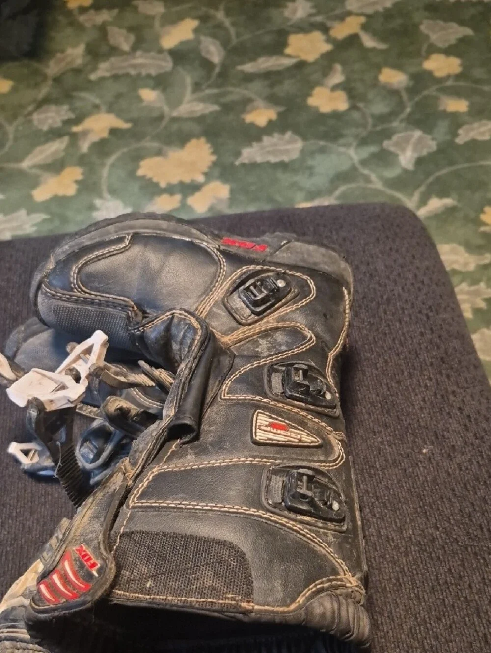 Fox rugged motocross