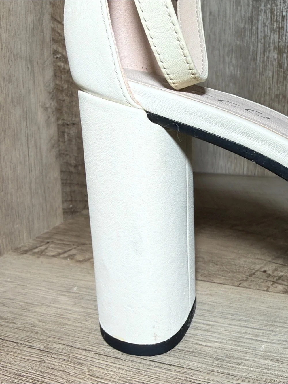 Ecco minimal wear