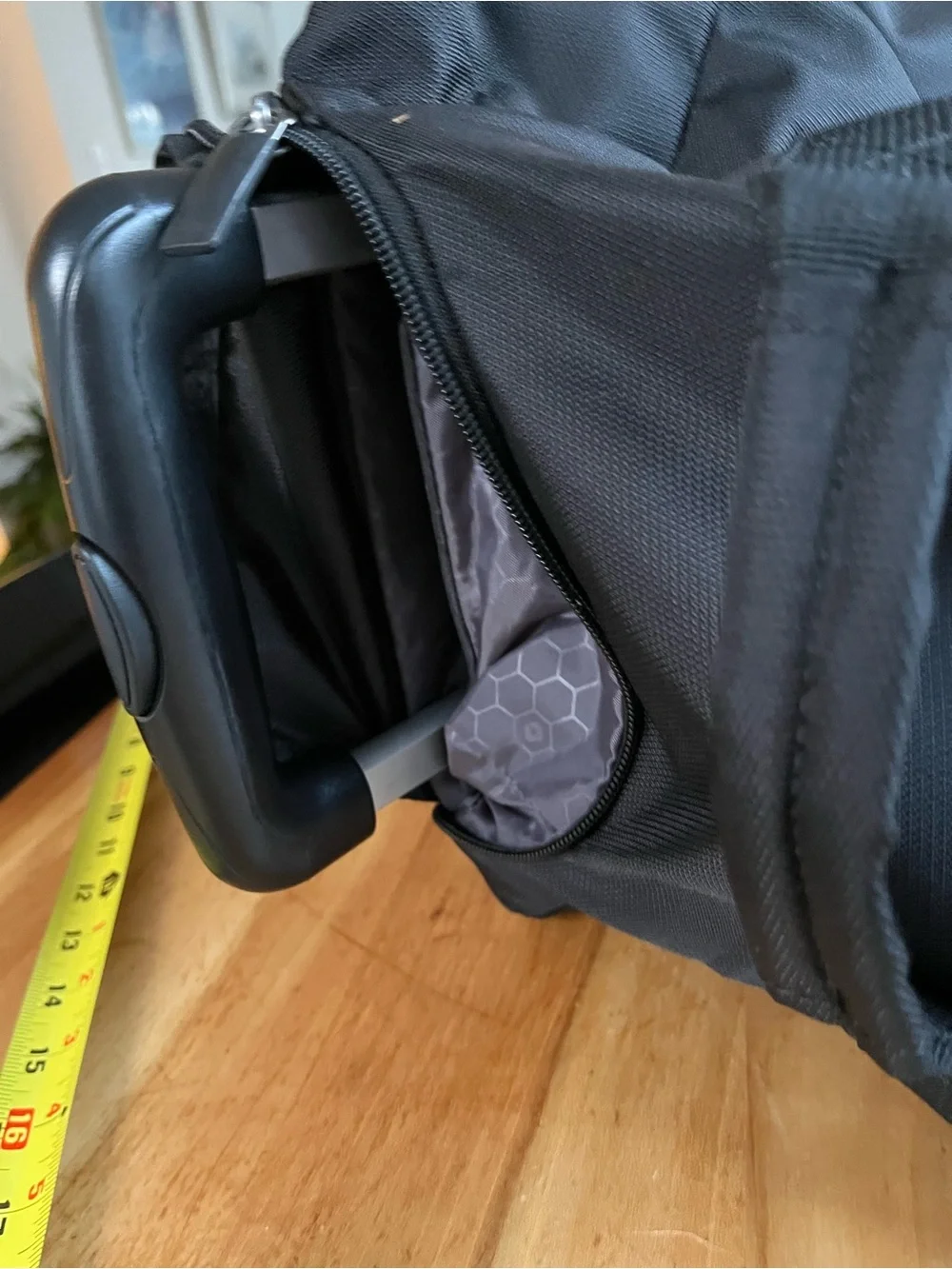 Samsonite spacious duffel