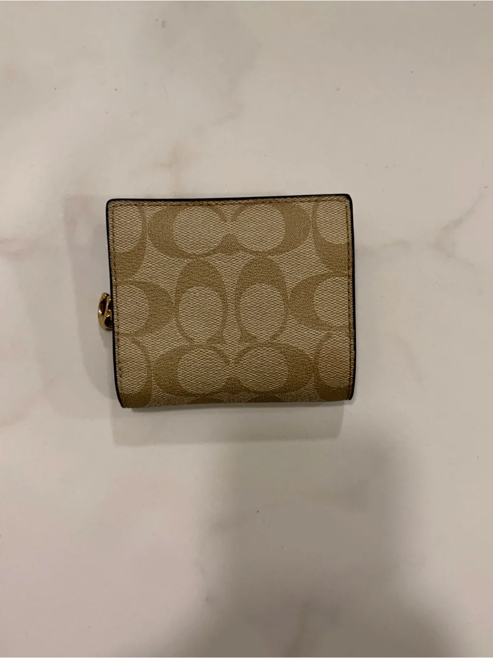 Coach classic signature