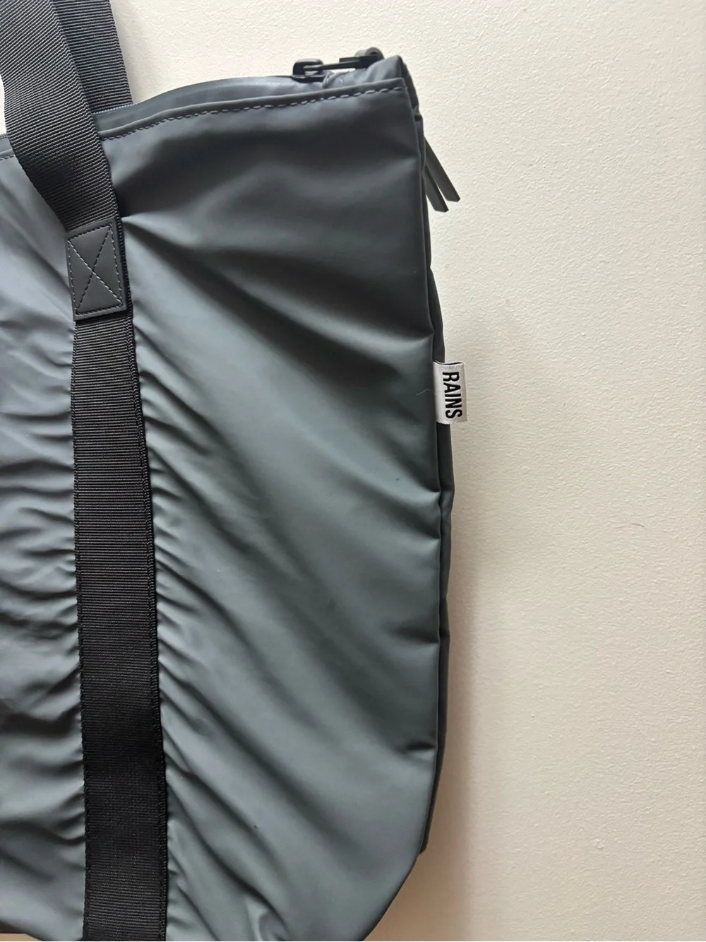 Rains spacious tote