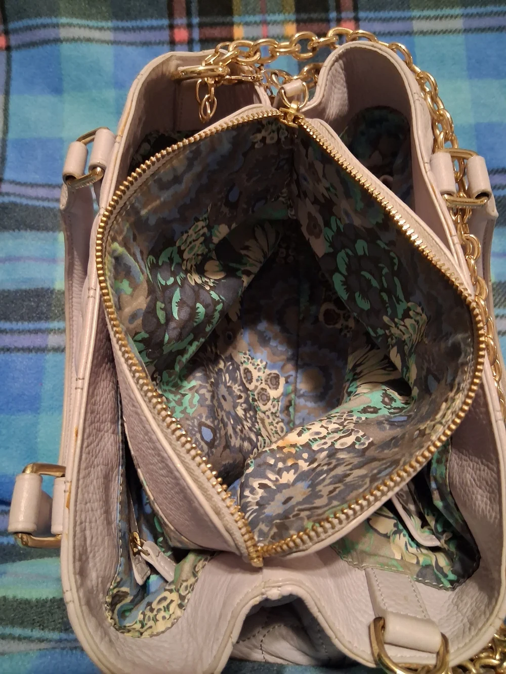 Vera Bradley gold features