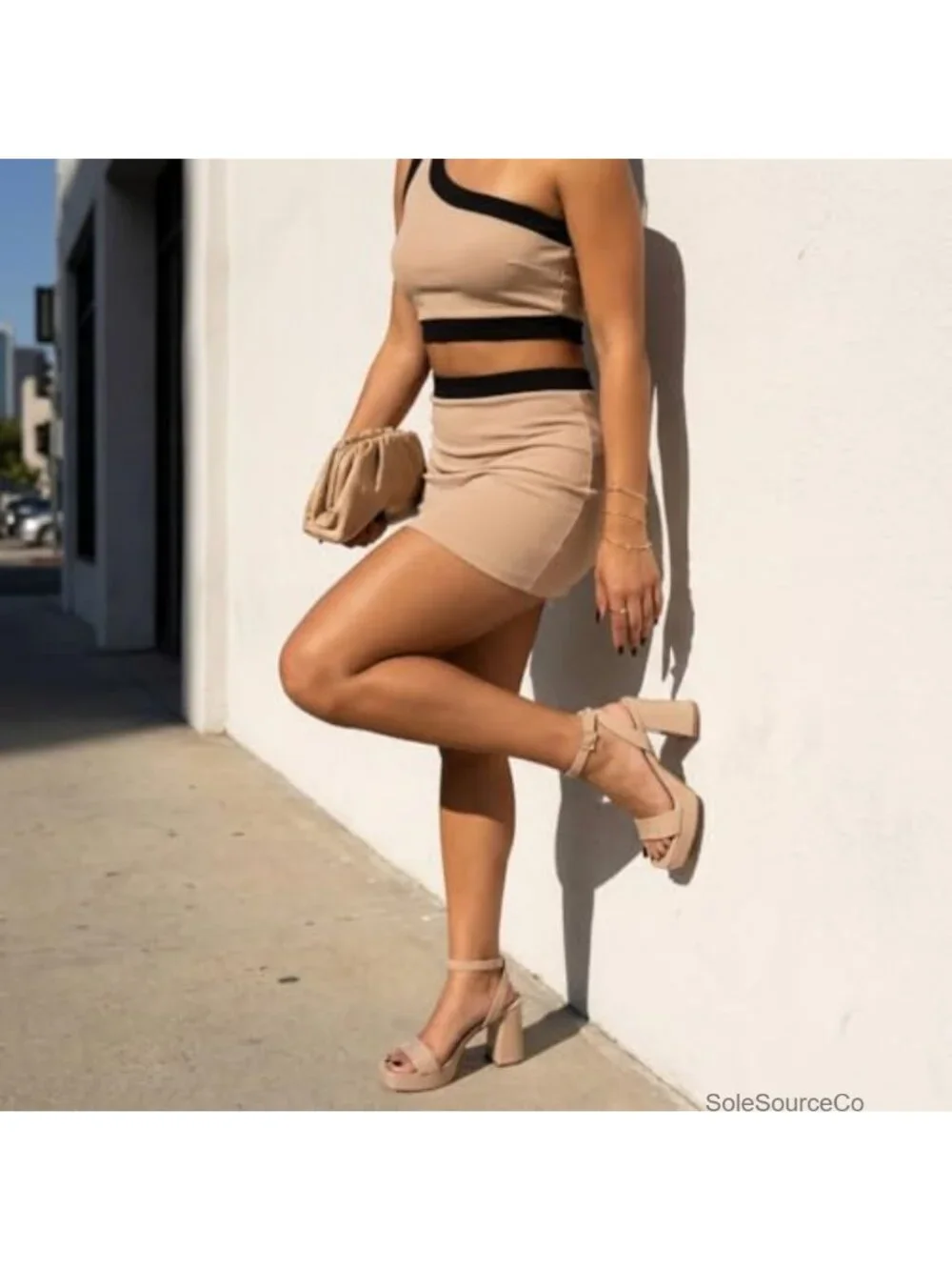 N/A chic platform