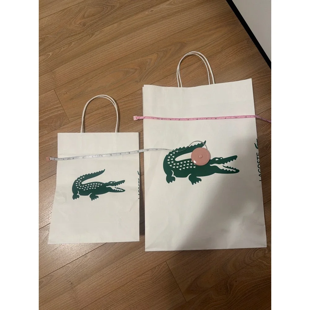 Lacoste paper shopping