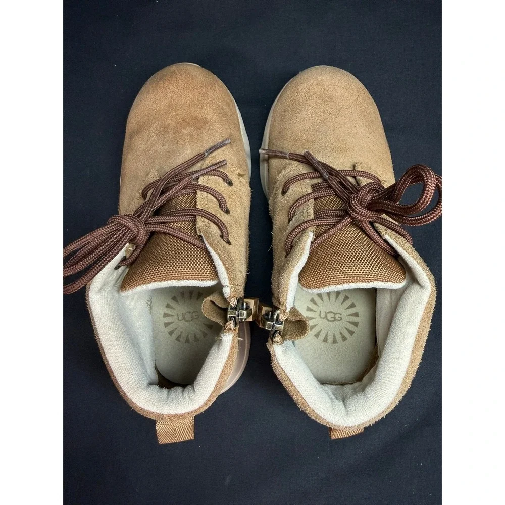 UGG step into