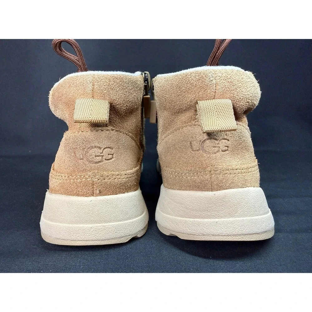 UGG step into