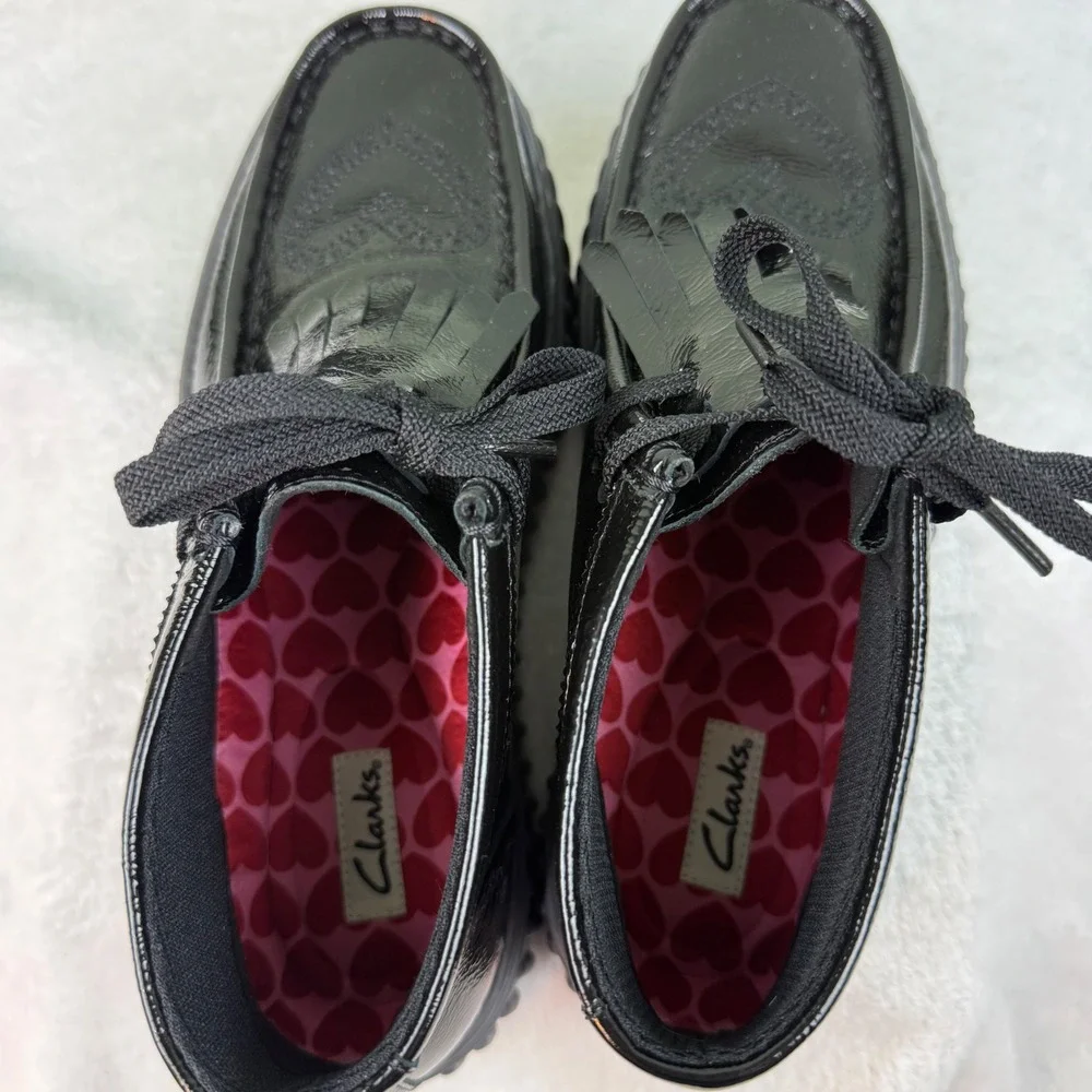 Clarks shoes show