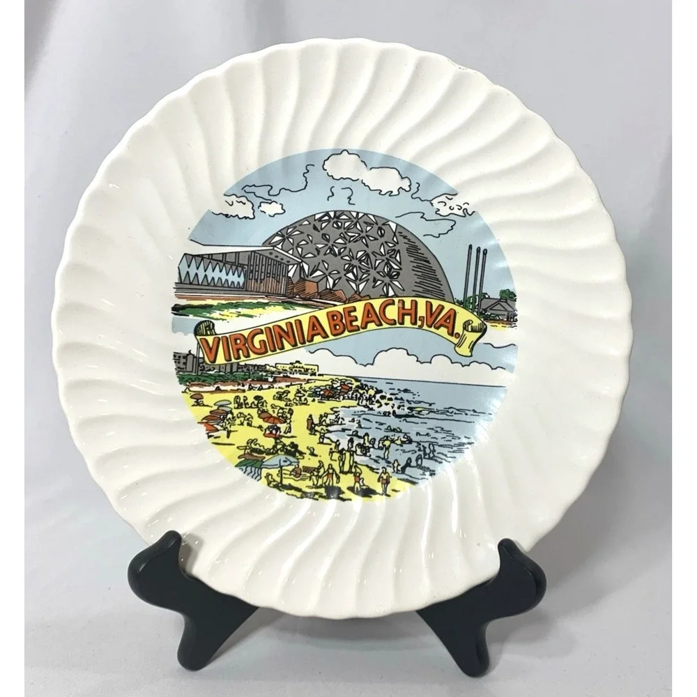 Virginia Beach Souvenir Plate Ceramic Vintage Ivory Swirl 9.25
