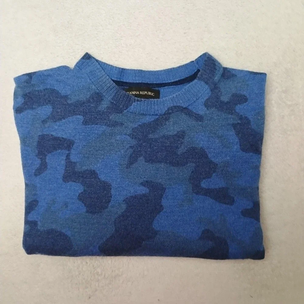 Banana Republic Sweater Mens L Blue Camouflage Pullover Crew Merino Wool SHRUNK