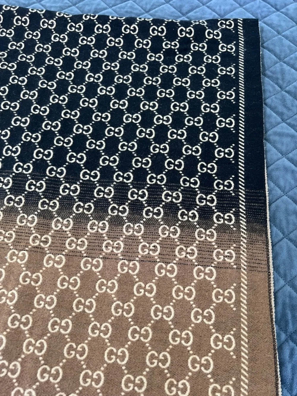 Gucci scarf monogram
