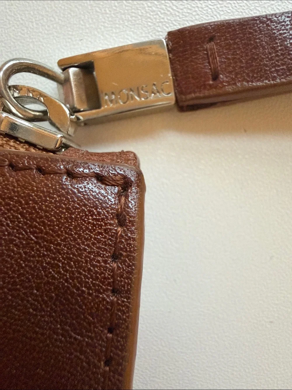 Monsac sleek leather