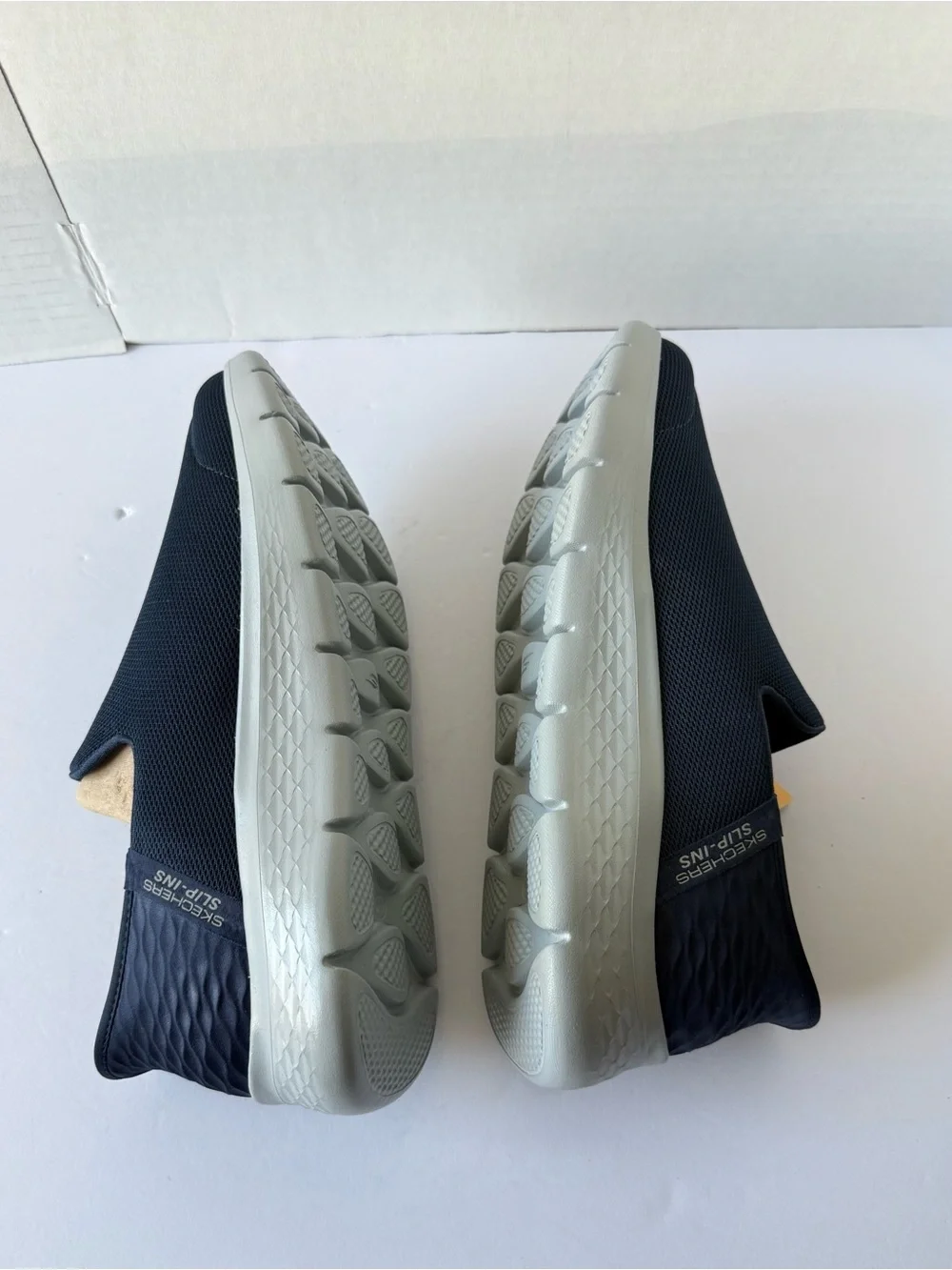Skechers easy slip