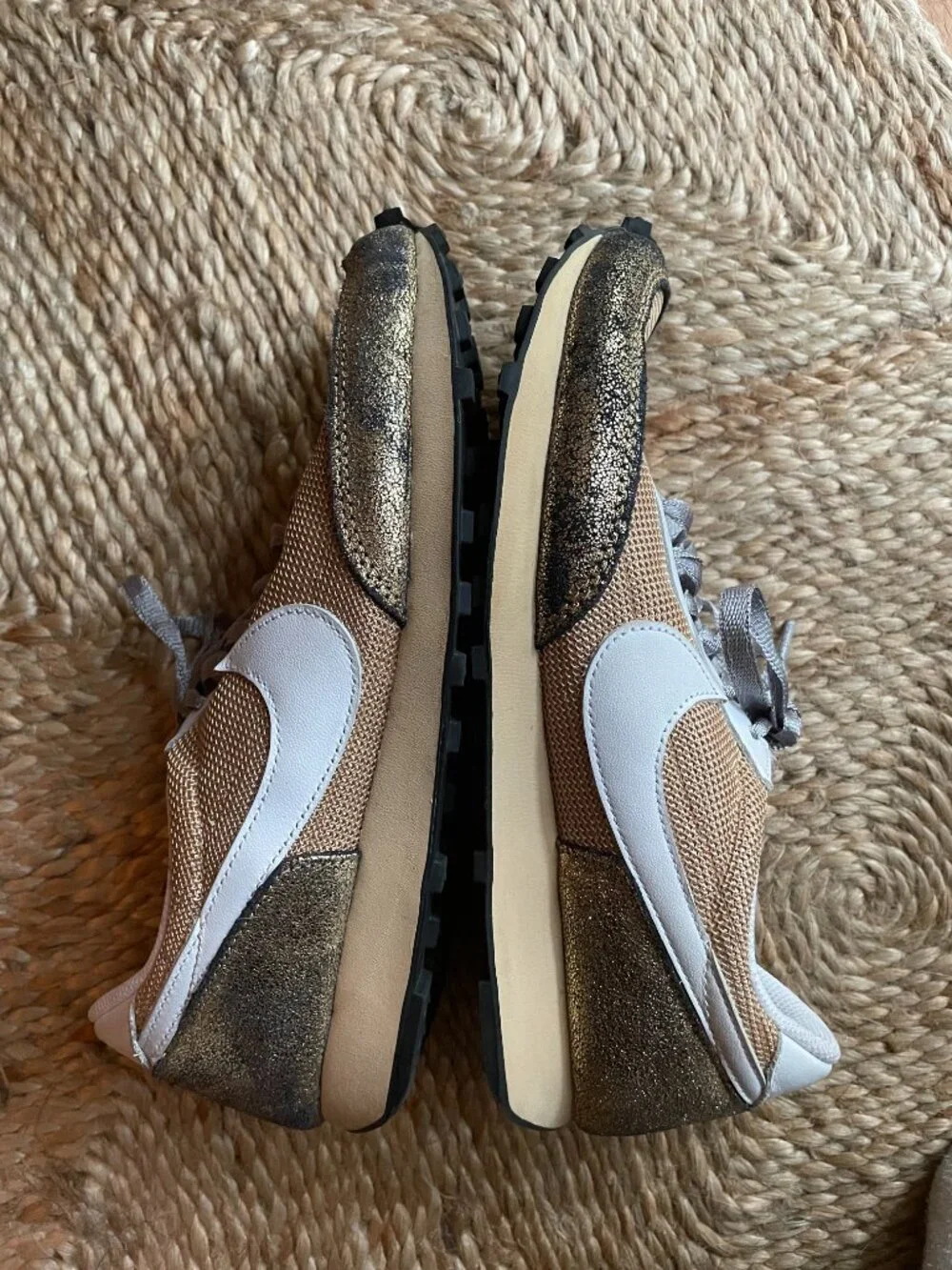 Nike women’s daybreak