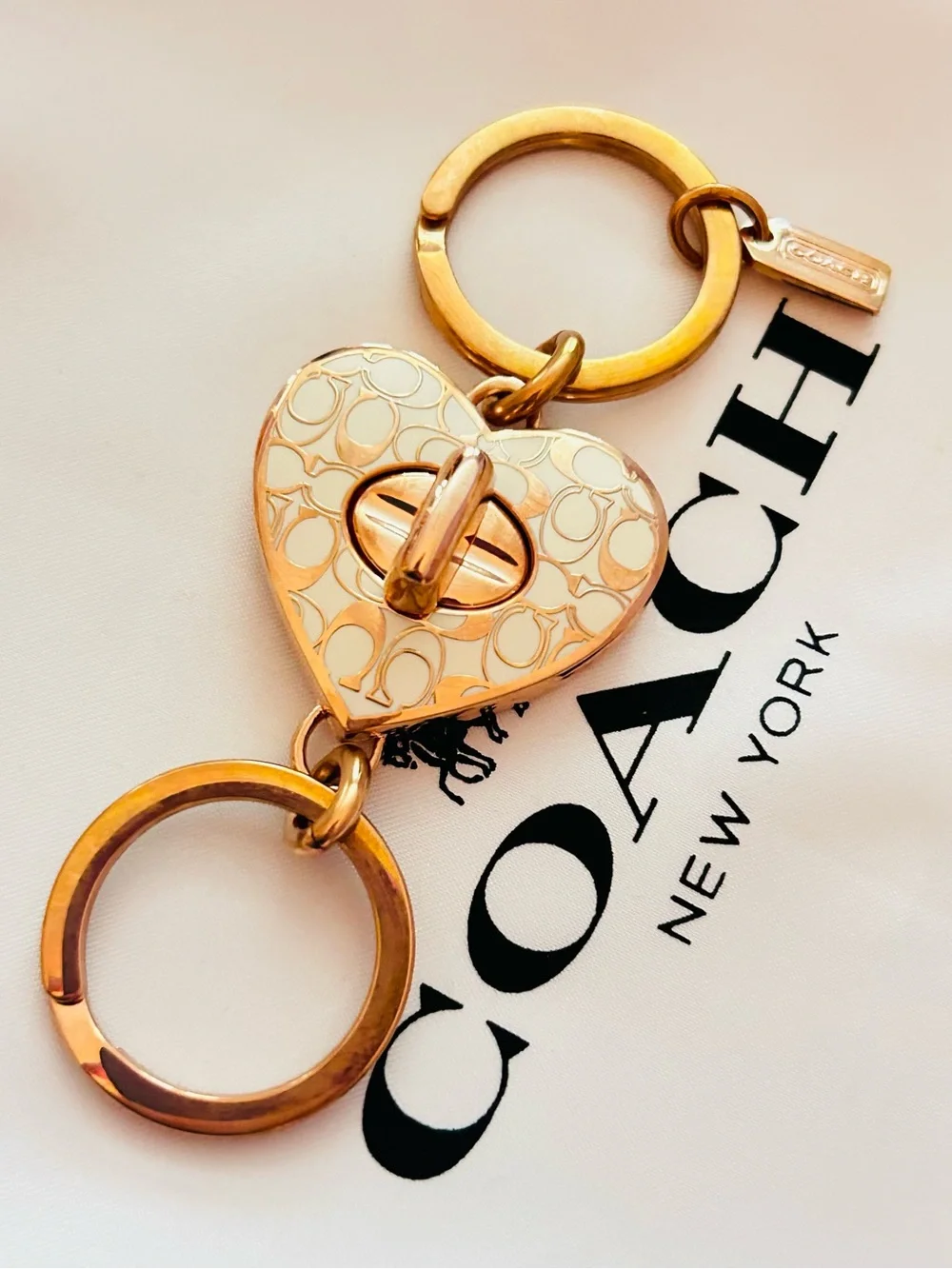 Coach ♥️❤️❤️ love