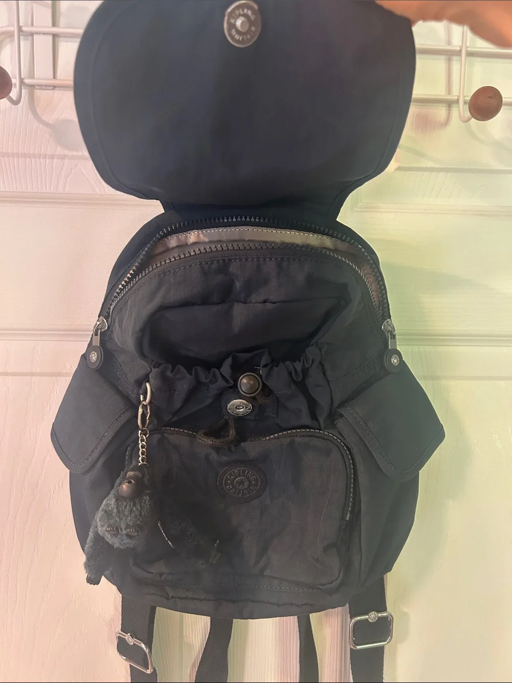 Kipling sleek navy