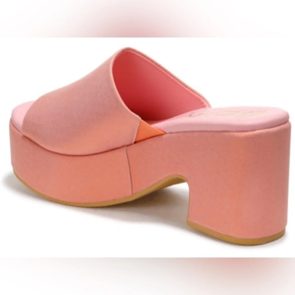 Beach By Matisse 10 sandals frosted