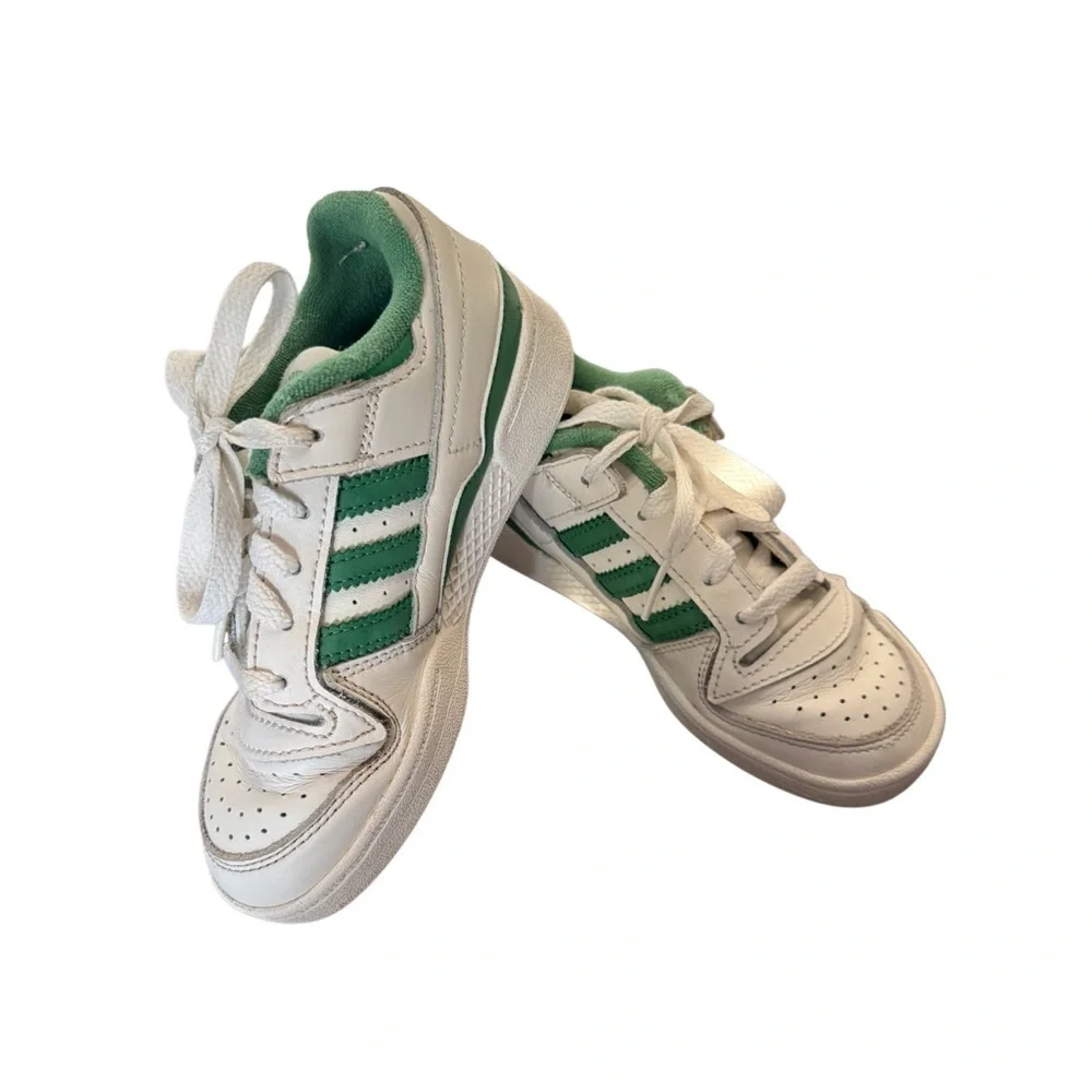adidas comfortable sneakers