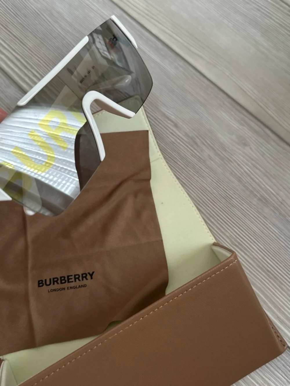 Burberry product information