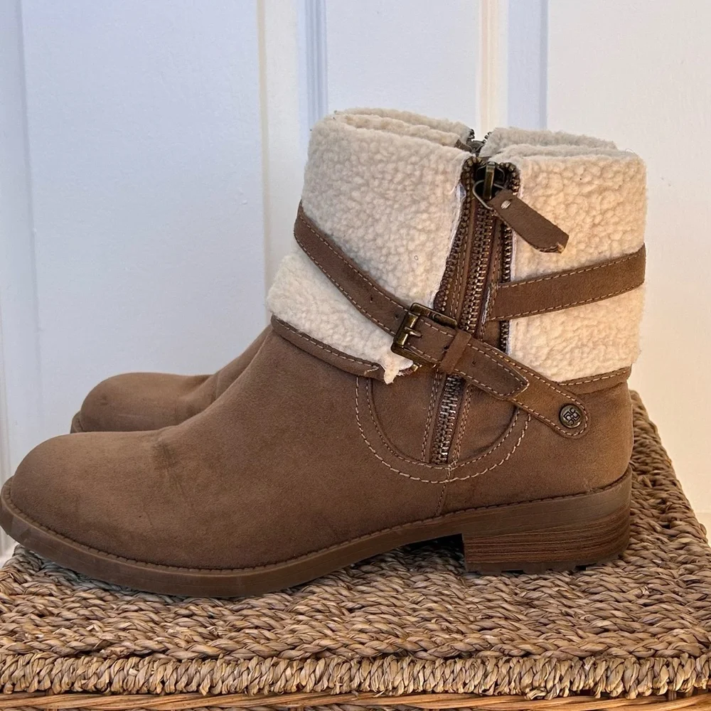 Liz Claiborne liz claiborne