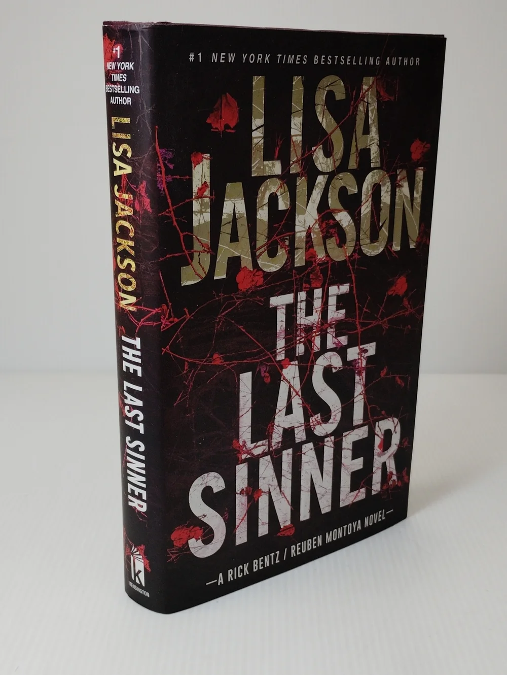 3 For $8 Lisa Jackson- The Last Sinner