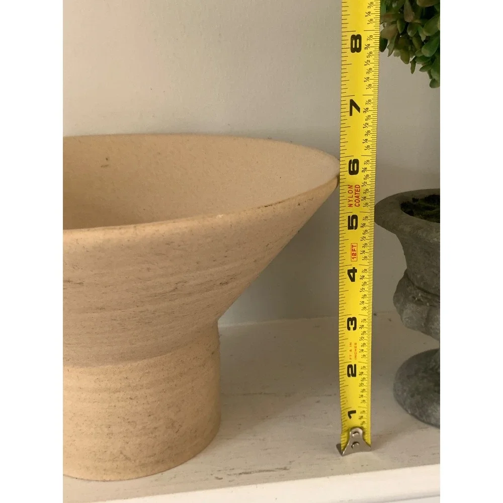Threshold decorative stoneware