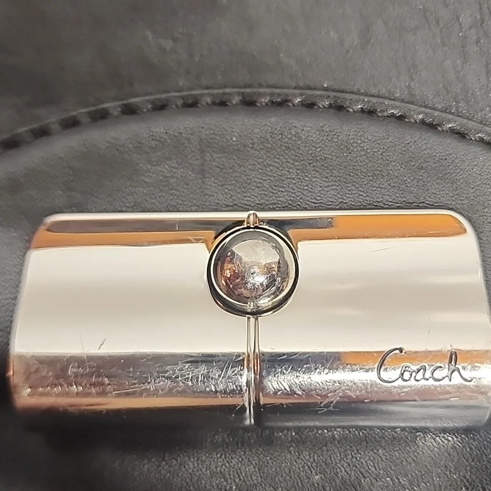 Coach this elegant