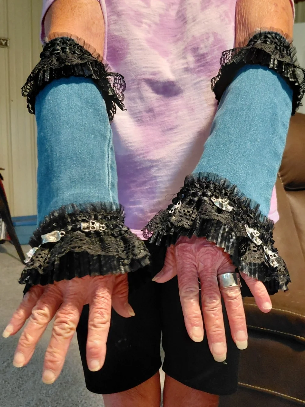 SKULL Black Lace-Trim Denim Arm Warmers - Women's Accessories