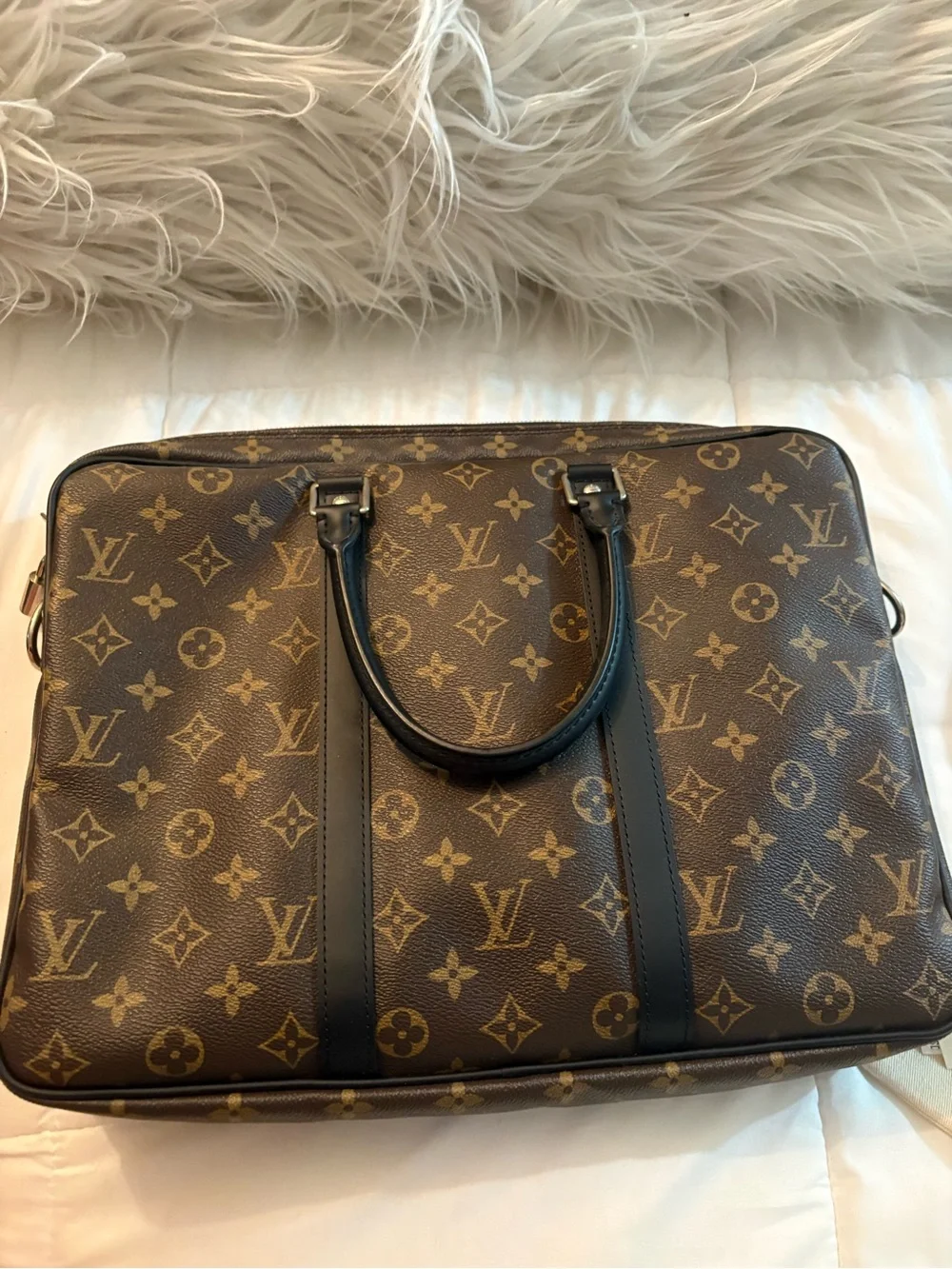 Louis Vuitton porte documents